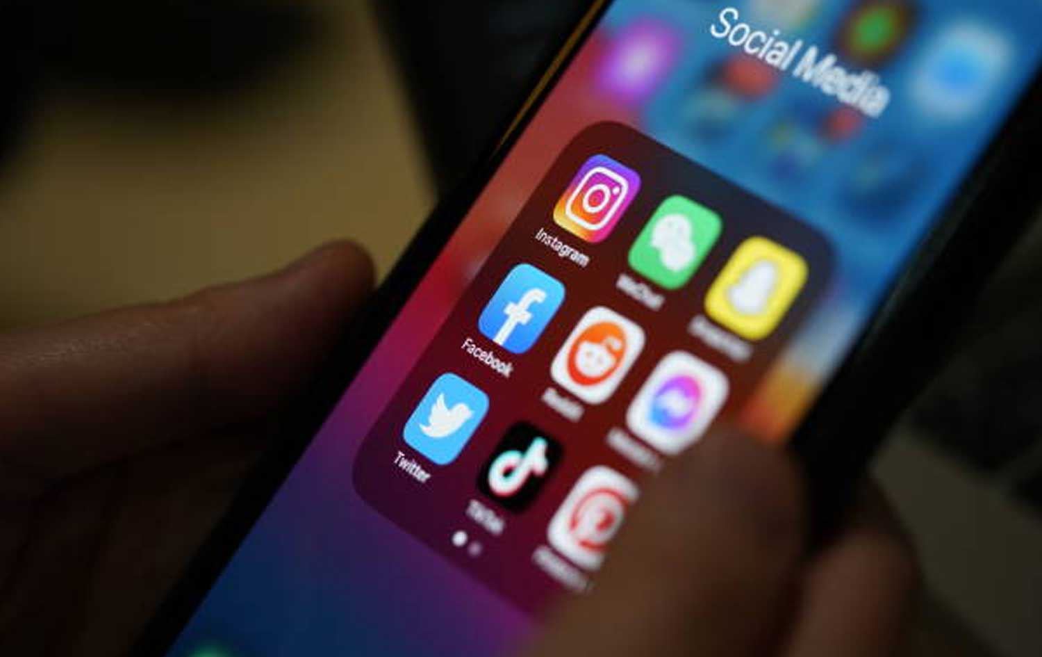 ئەنجوومەنی پیرانی ئوسترالیا تۆڕە کۆمەڵایەتییەکان لە کەسانی خوارووی تەمەنی 16 ساڵی قەدەخە دەکات