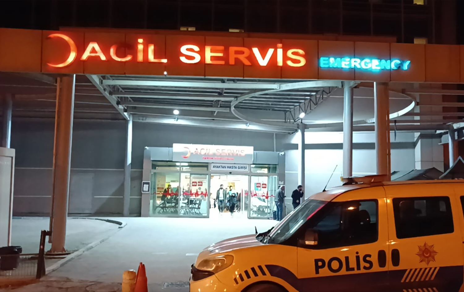 Tîmên tenduristiyê H.K. bir Nexweşxaneya Dewletê ya Bêrecûkê/Wêne: AA