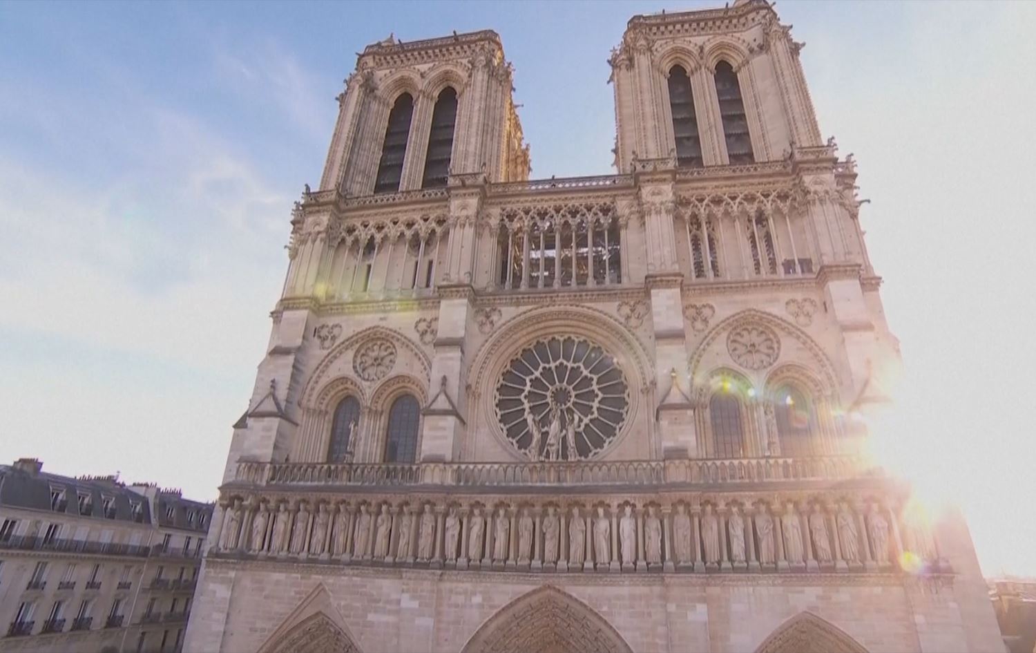 Katedrala Notre Dameyê/Wêne: Ji ber dîmenan