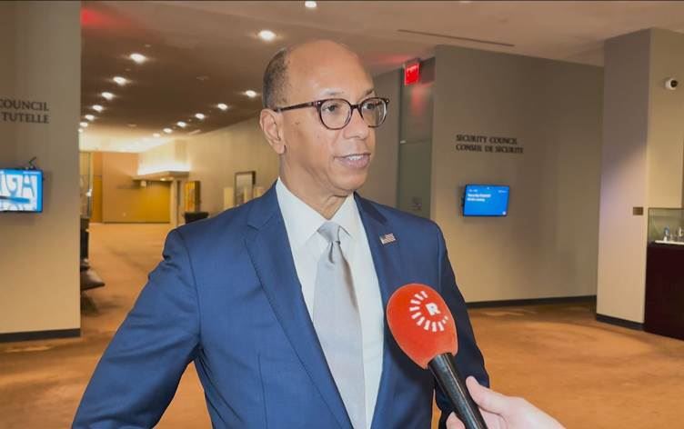 Robert Wood, Rûdaw Washington muhabiri Sinan Tunçdemir’in sorularını cevapladı. ​/ Foto: Rûdaw