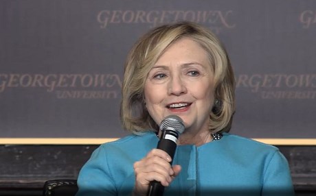 Hîllary Clînton: Divê em piştevaniya şervanên jin ên kurd bikin