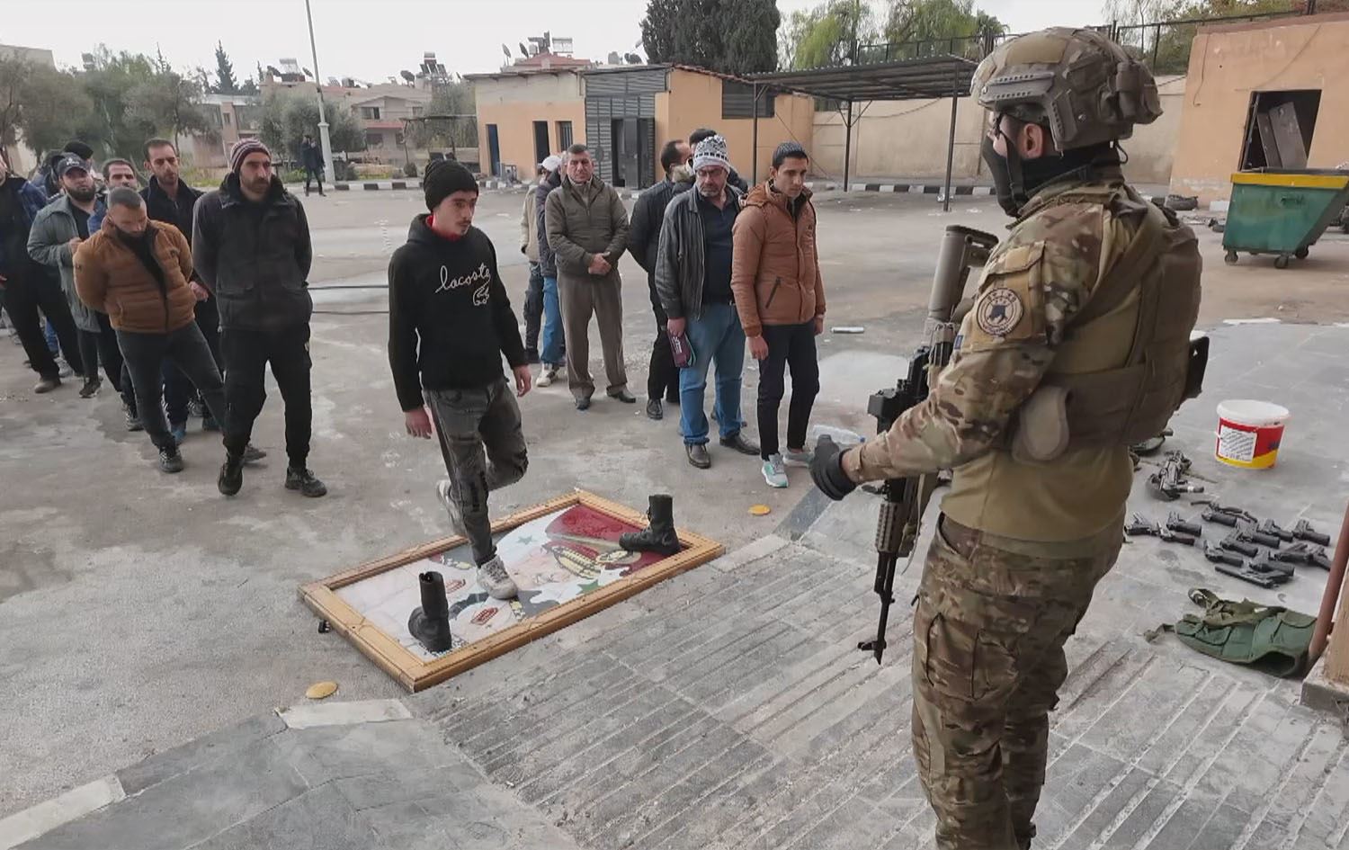 ‘We all make mistakes:’ Former Syrian regime soldiers surrender en masse