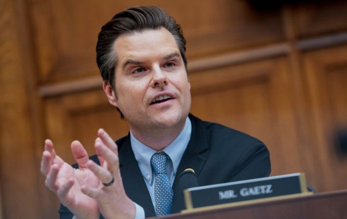 بەربژێری پێشووی ترەمپ بۆ داواکاری گشتی بە پارەدان بە سێکس و دەرمان تۆمەتبار دەکرێت