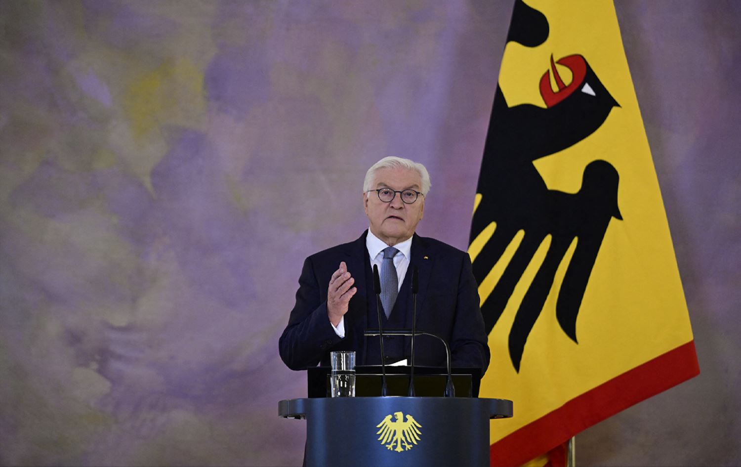 سەرۆکی ئەڵمانیا پەرلەمانی وڵاتەکەی هەڵوەشاندەوە؛ هەڵبژاردنی پێشوەختە دەکرێت