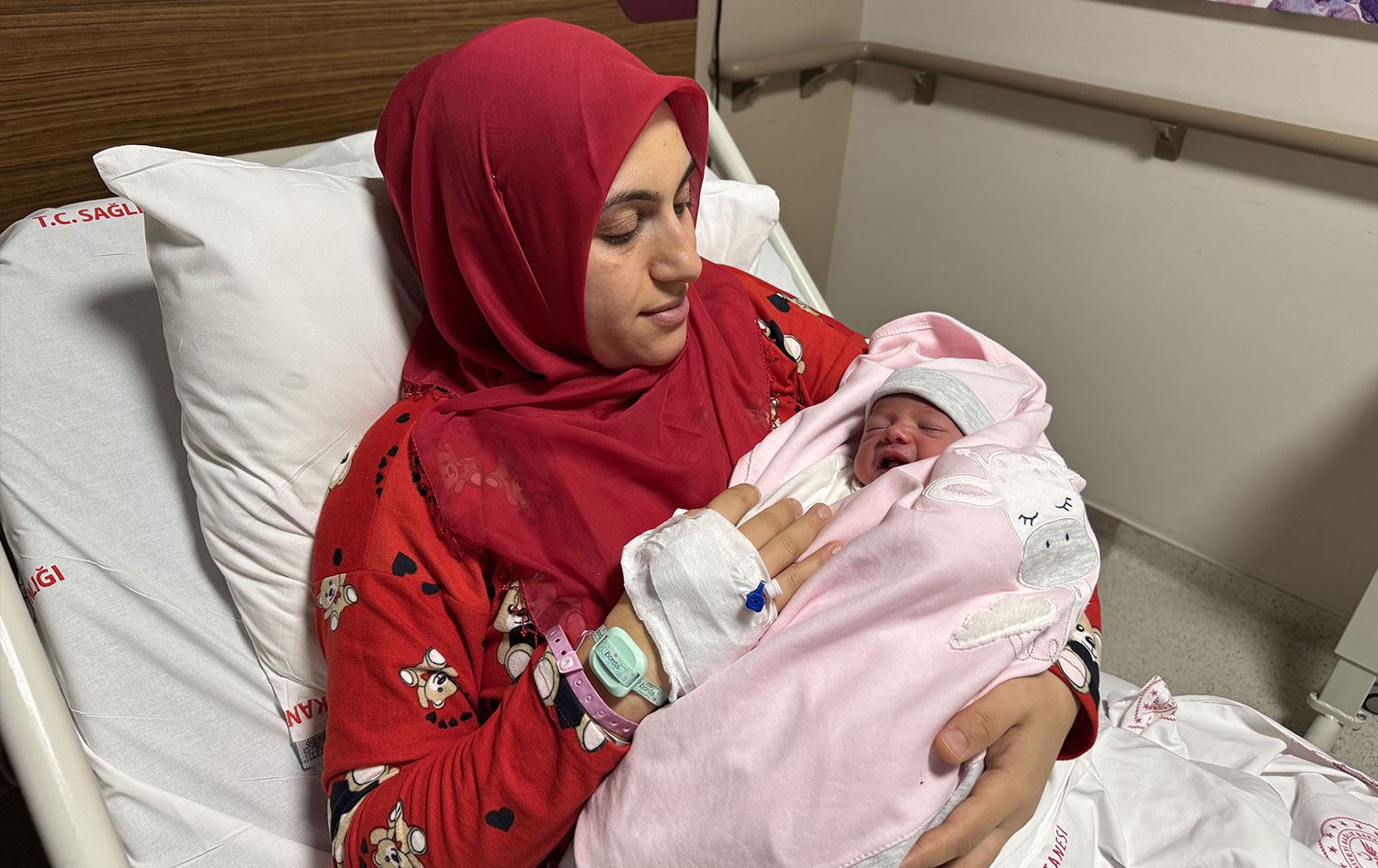 Elazığ'da dünyaya gelen ilk bebek
