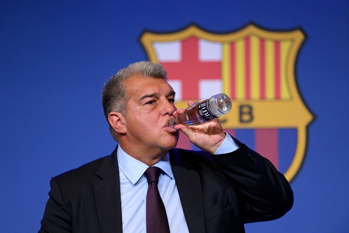 لاپۆرتا لە پۆستەکەی دووردەخرێتەوە