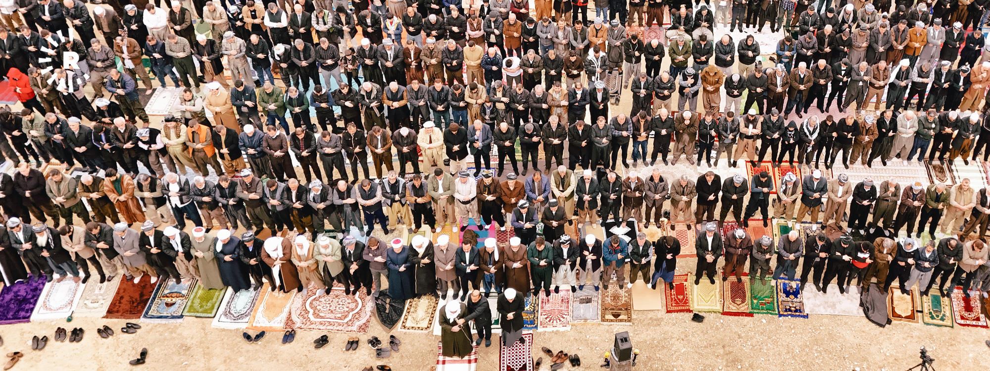 بە وێنە؛ لە هەولێر بە بەشداریی ژنان و پیاوان نوێژەبارانە کرا