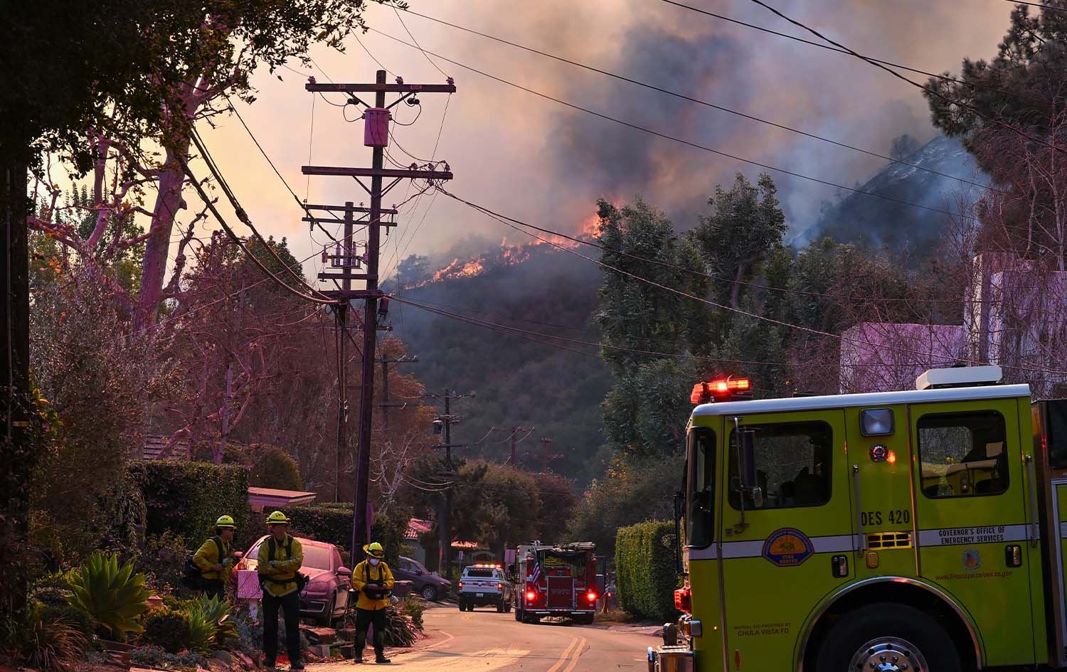 لە کالیفۆرنیا 1000 زیندانی بەشداری لە کوژاندنەوەی ئاگرەکەدا دەکەن