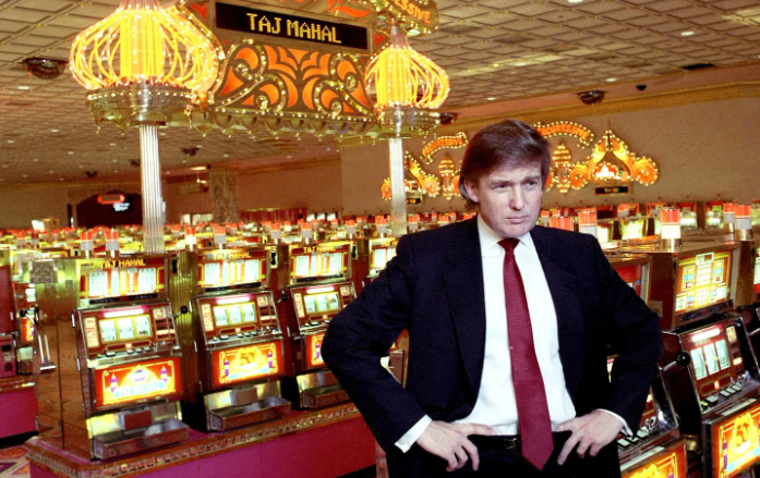 دۆناڵد ترەمپ لە ساڵی 1990.