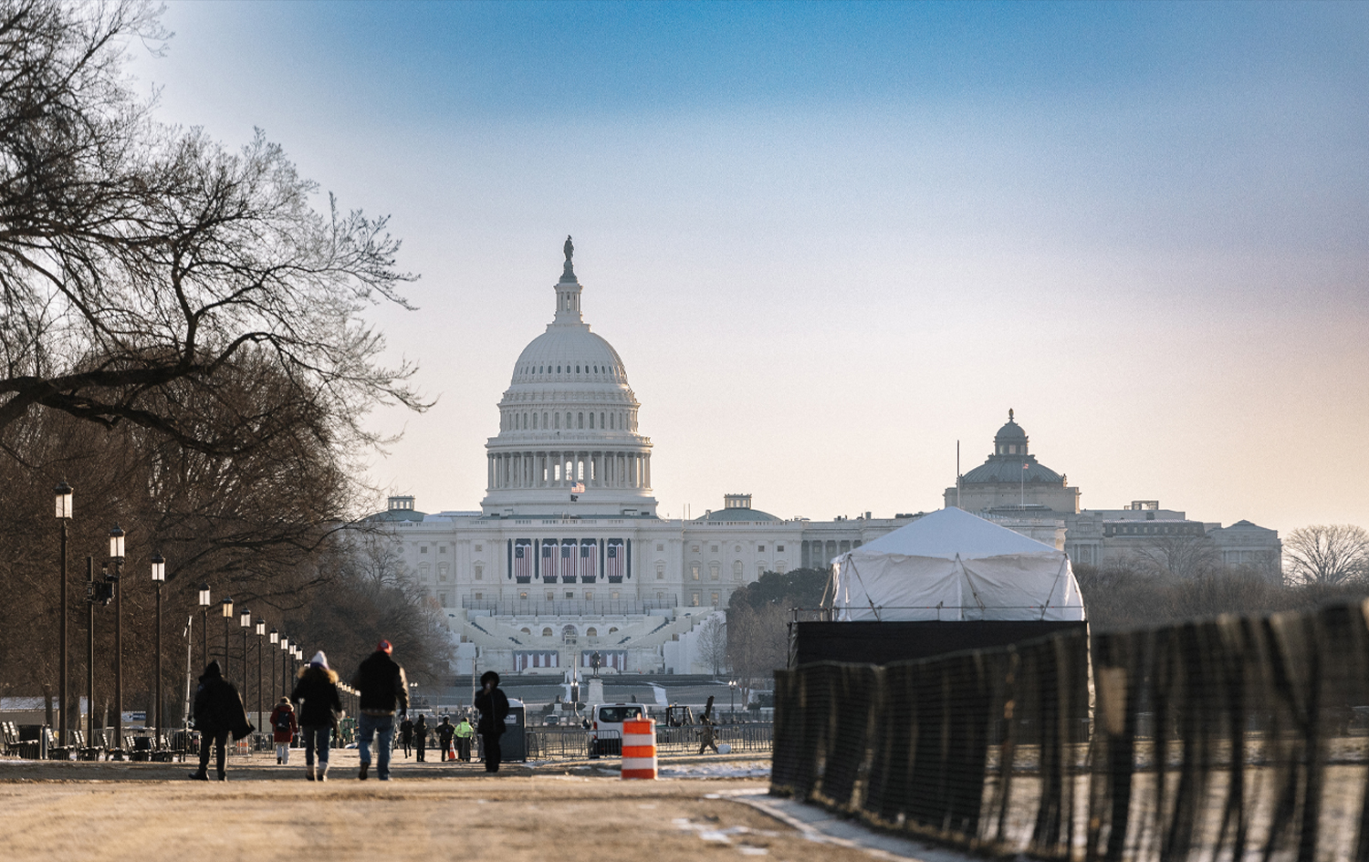 دیمەنێکی کۆشکی کاپیتۆڵ لە واشنتن کە سوێندخواردنی ترەمپی تێیدا بەڕێوەدەچێت. وێنە: AFP  