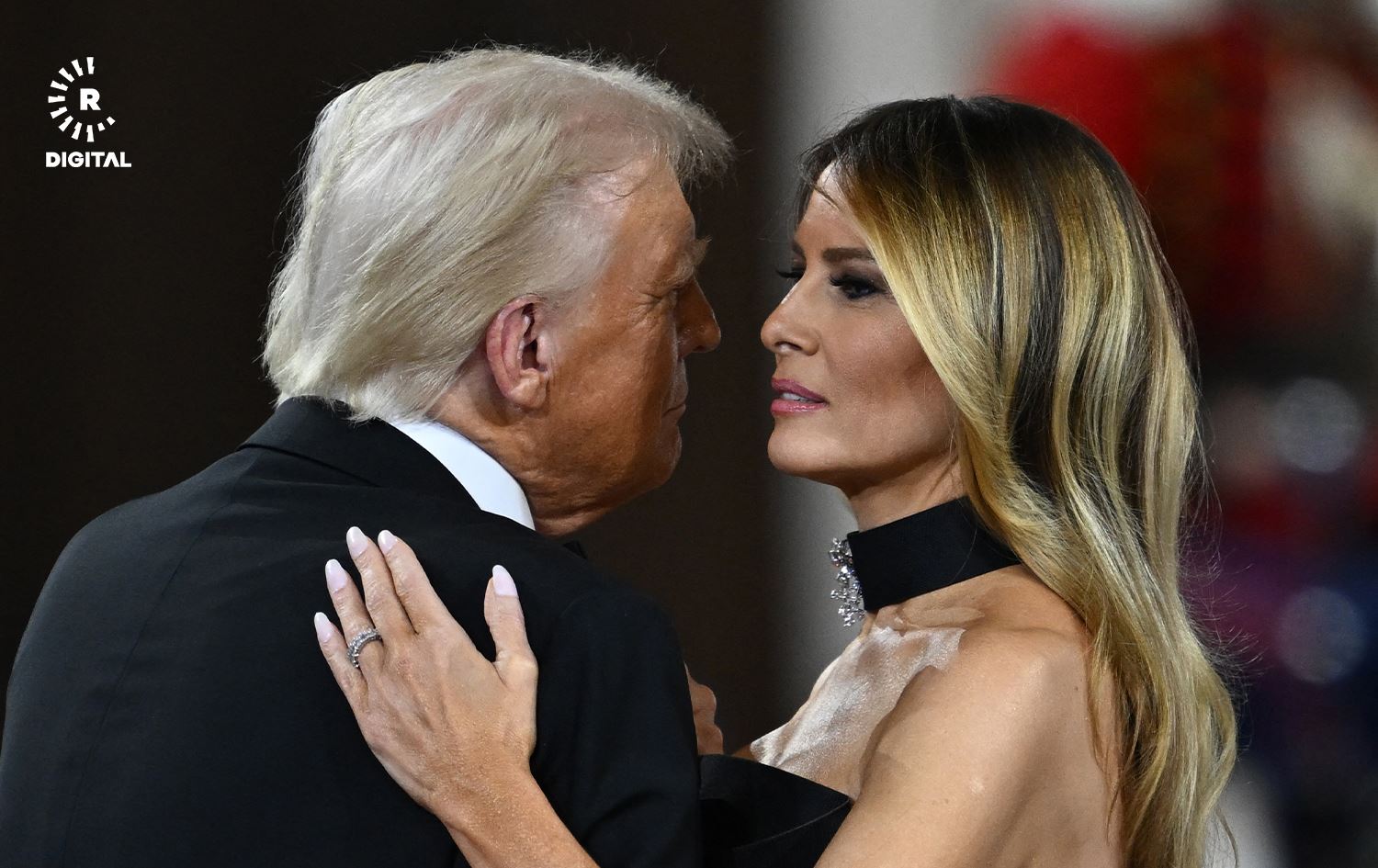 سەمای رۆمانسیی دۆناڵد ترەمپ و میلانیا لەگەڵ گۆرانییەکی ئێلڤیس پرێسلی