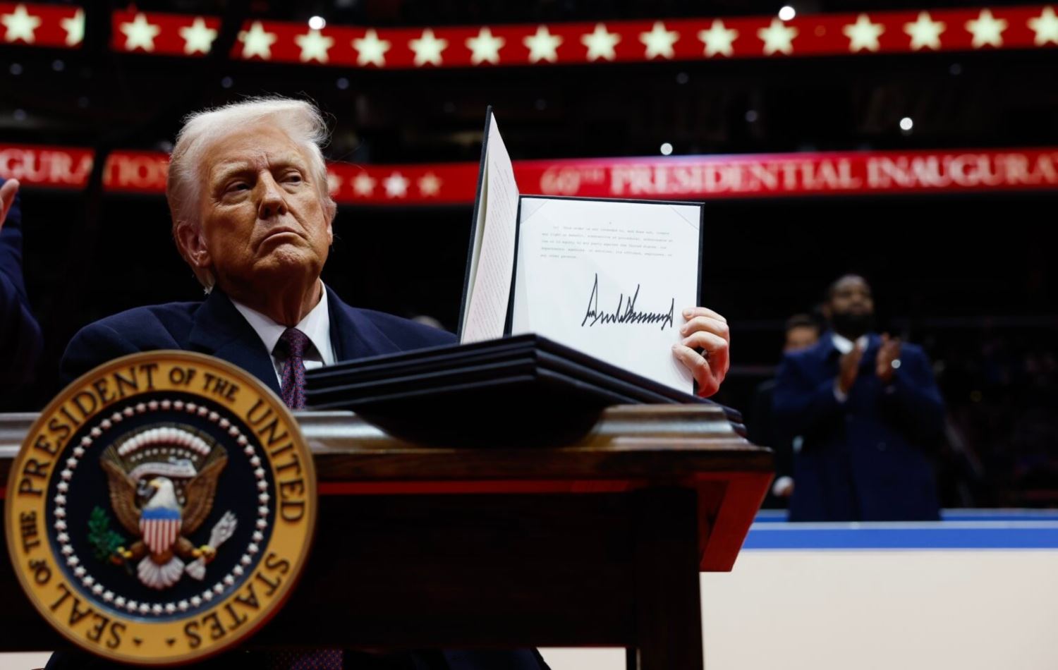 بۆ رێگری لە کۆچبەران، ترەمپ 1500 سەرباز لە سنووری مەکسیک زیاد دەکات