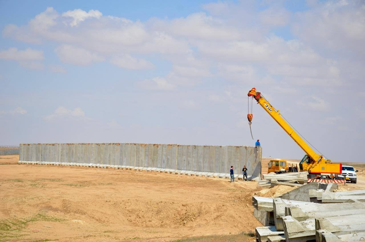 معمل حرس الحدود في سنجار يقلّص كلفة الجدار الكونكريتي على حدود سوريا