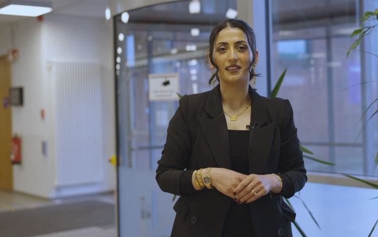 ALMANYA- Ezidi Kürt girişimci Simuqi, moda ve sağlık alanındaki çalışmalarıyla dikkat çekiyor