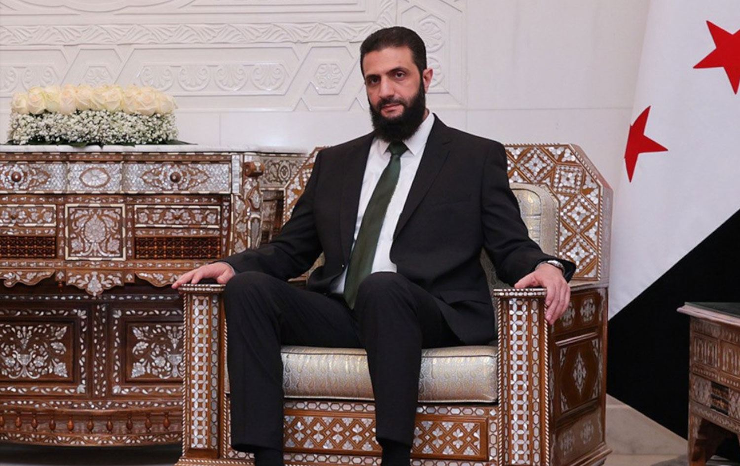 Suriye geçiş yönetiminin Devlet Başkanı Ahmed Şera