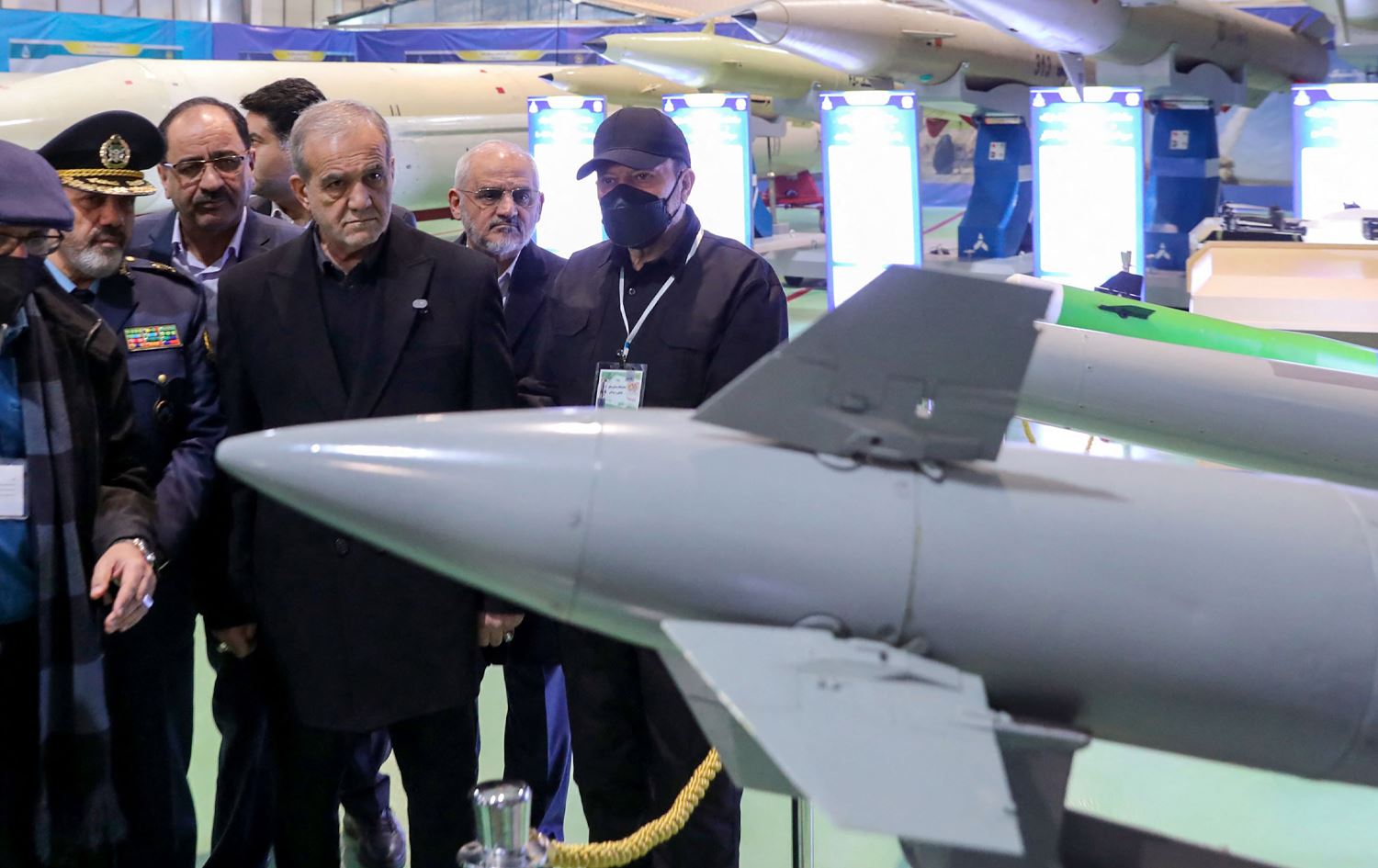 ئێران مووشەکێکی نوێی بالیستی نمایش دەکات؛ تاوەکو پێکانی ئامانجەکەی کۆنترۆڵی ئاراستەکەی دەکرێت