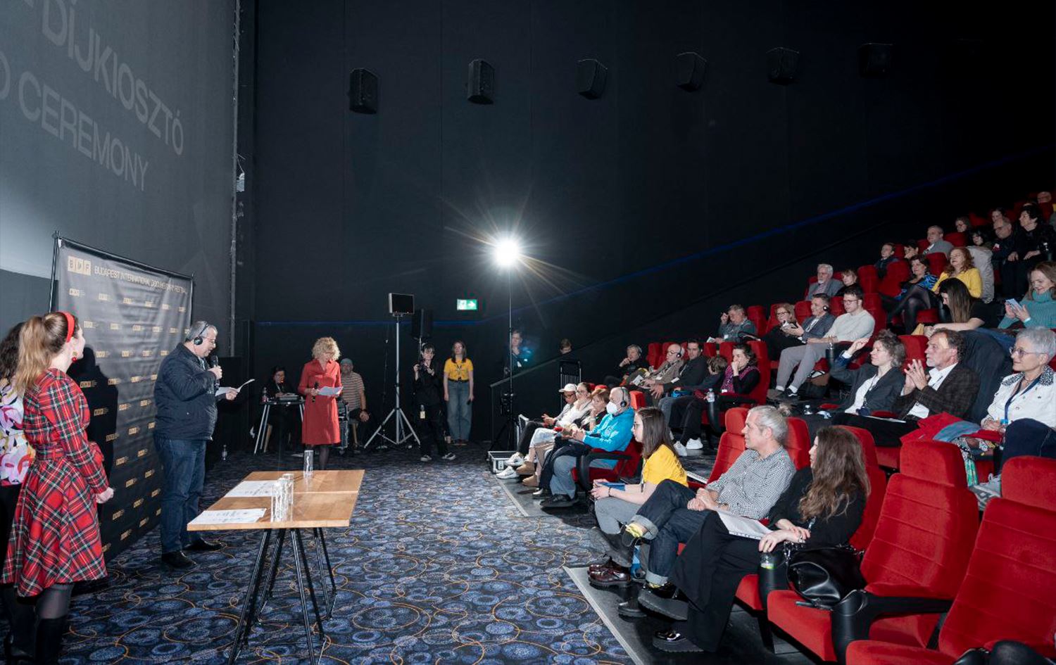 زەهاوی سنجاوی لە فێستیڤاڵی بەڵگەفیلمی بوداپێست