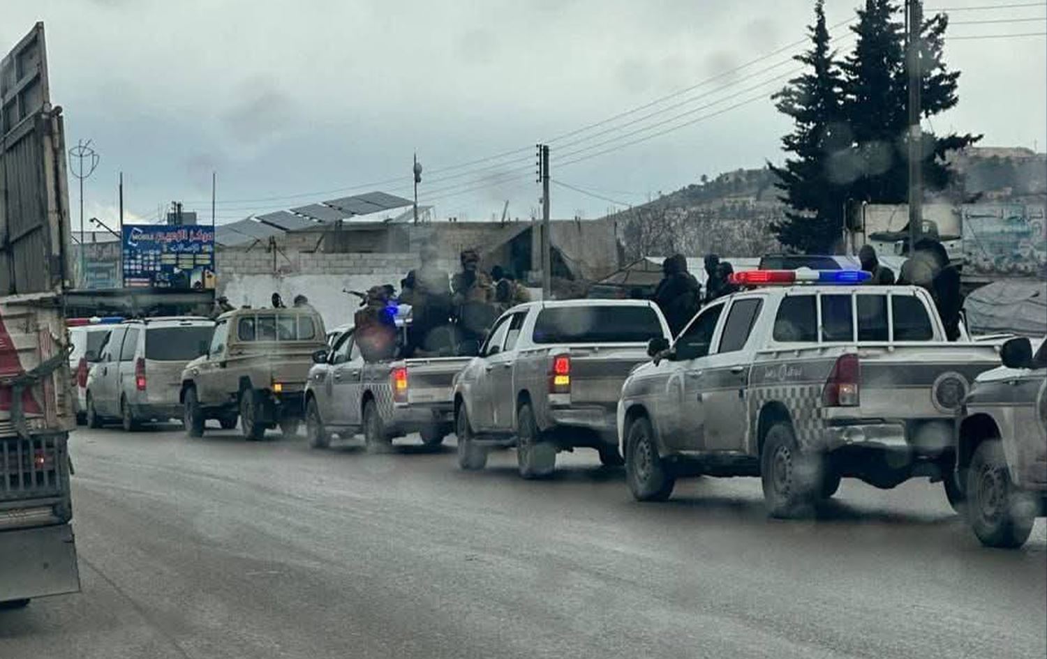 Yeni Suriye yönetimine bağlı silahlı güçler bugün Efrin’e girdi. / Foto: Rûdaw