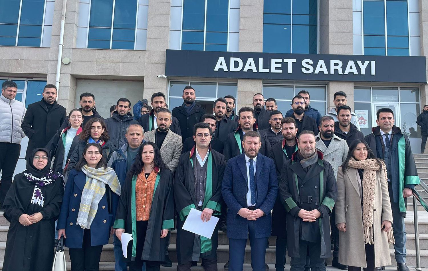 Van Barosu ve İHD açıklama yaptı. / Foto: Rûdaw