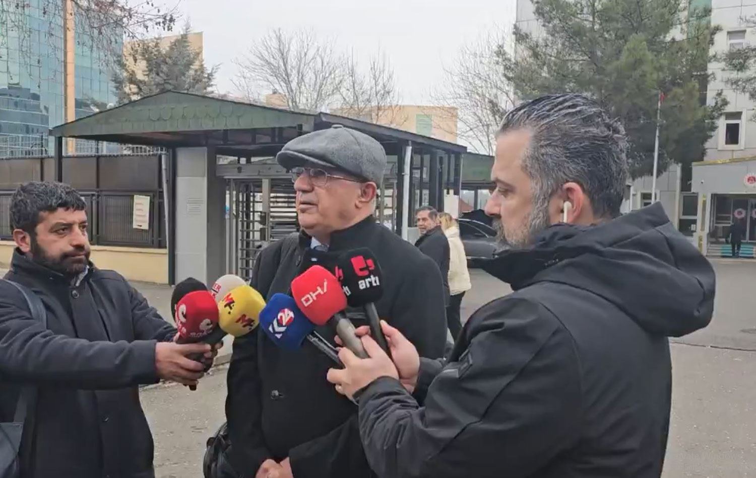 Avukat Mehmet Emin Aktar açıklama yaptı. / Video alıntısı / Rûdaw