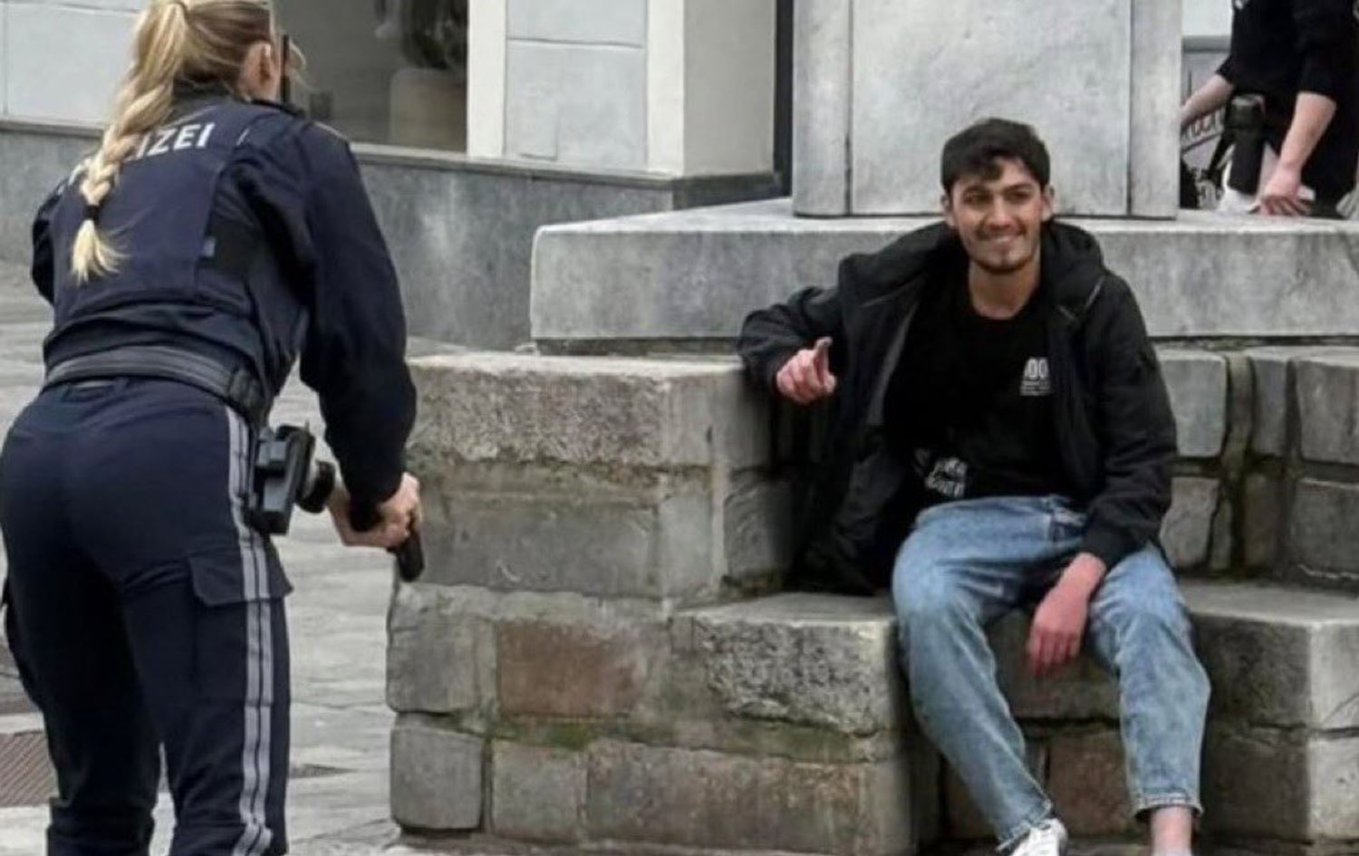 پۆلیسی نەمسا: پەناخوازێکی سووریایی بە چەقۆ هێرشی کردە سەر ژمارەیەک خەڵک