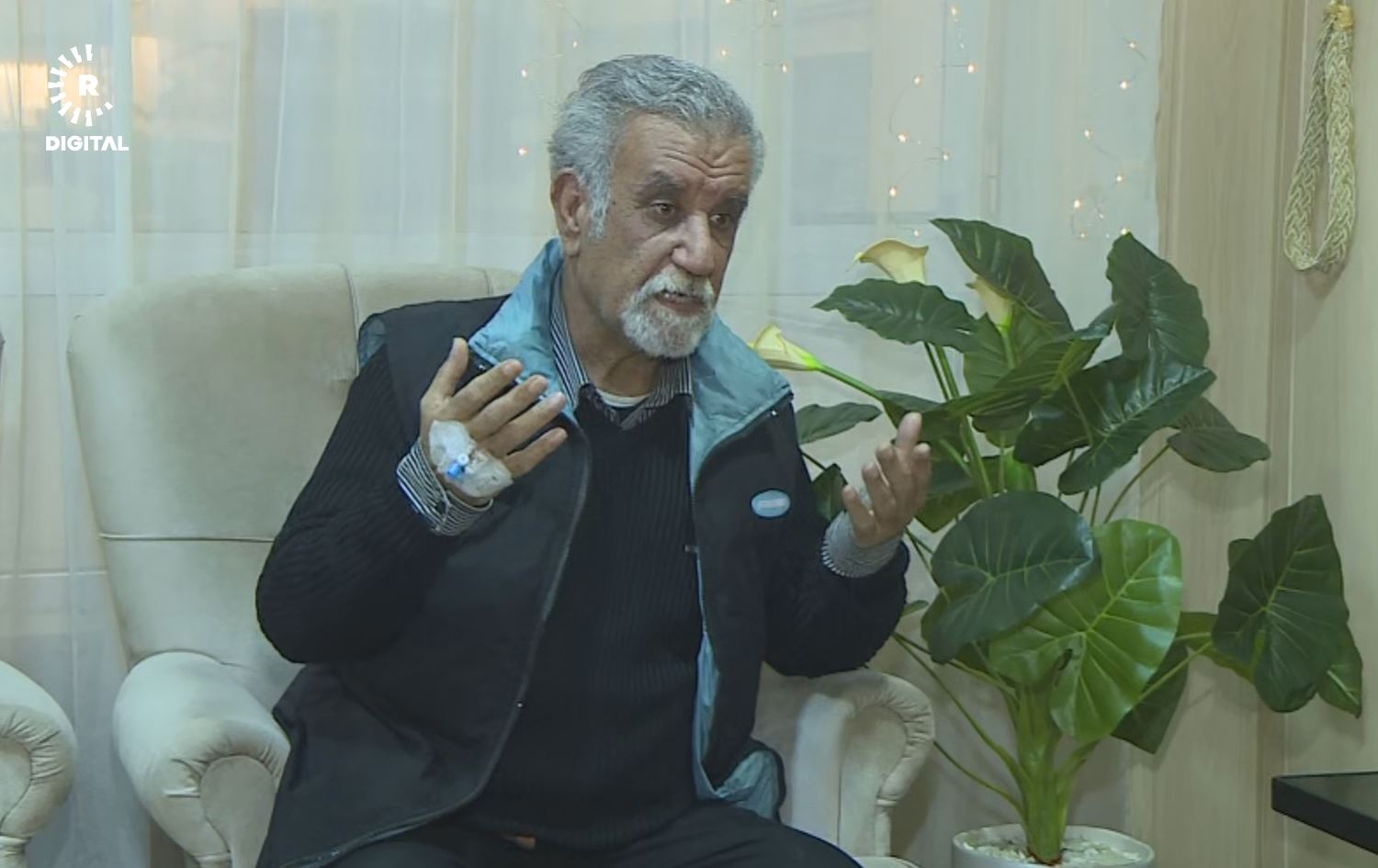 یونس حەمە کاکە: باری تەندروستیم باشترە و دوو ساڵە کاری هونەریم نییە