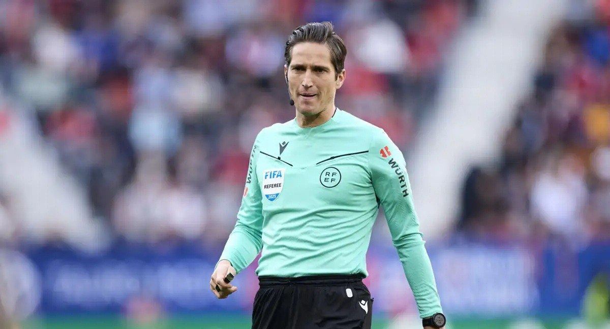 ئەو ناوبژیوانەی بێلینگهامی دەرکرد، خۆی دوورخرایەوە