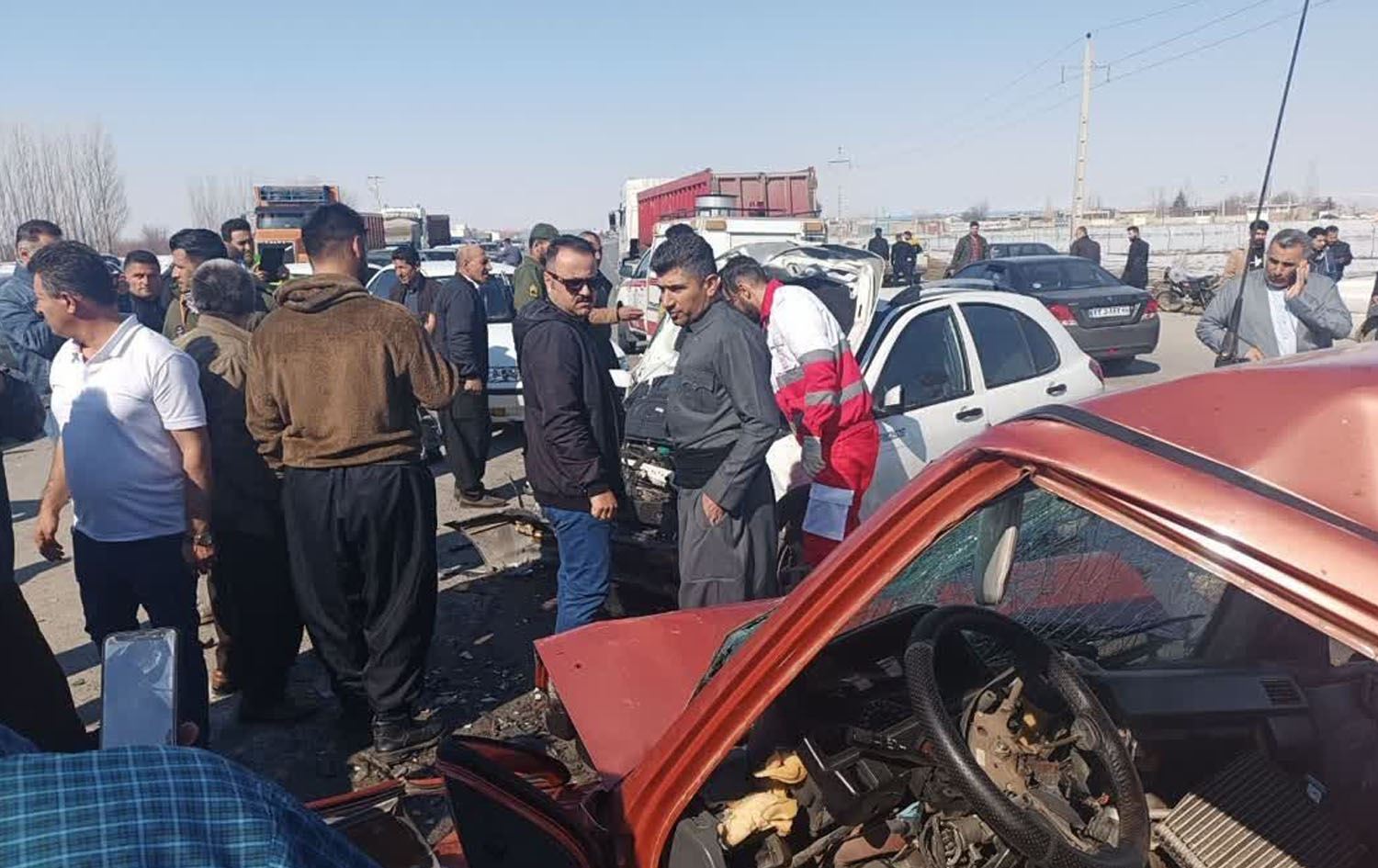 لە رووداوێکی هاتووچۆدا لەنزیک نەغەدە دوو کەس گیانیان لەدەستدا