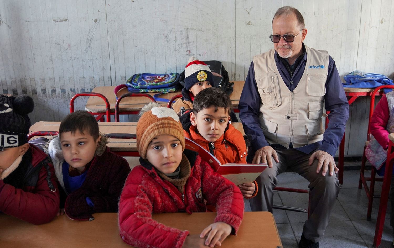 یونیسێف: یەک لە حەوتی منداڵان بەهۆی نالەباری کەشوهەواوە لە خوێندن دابڕاون