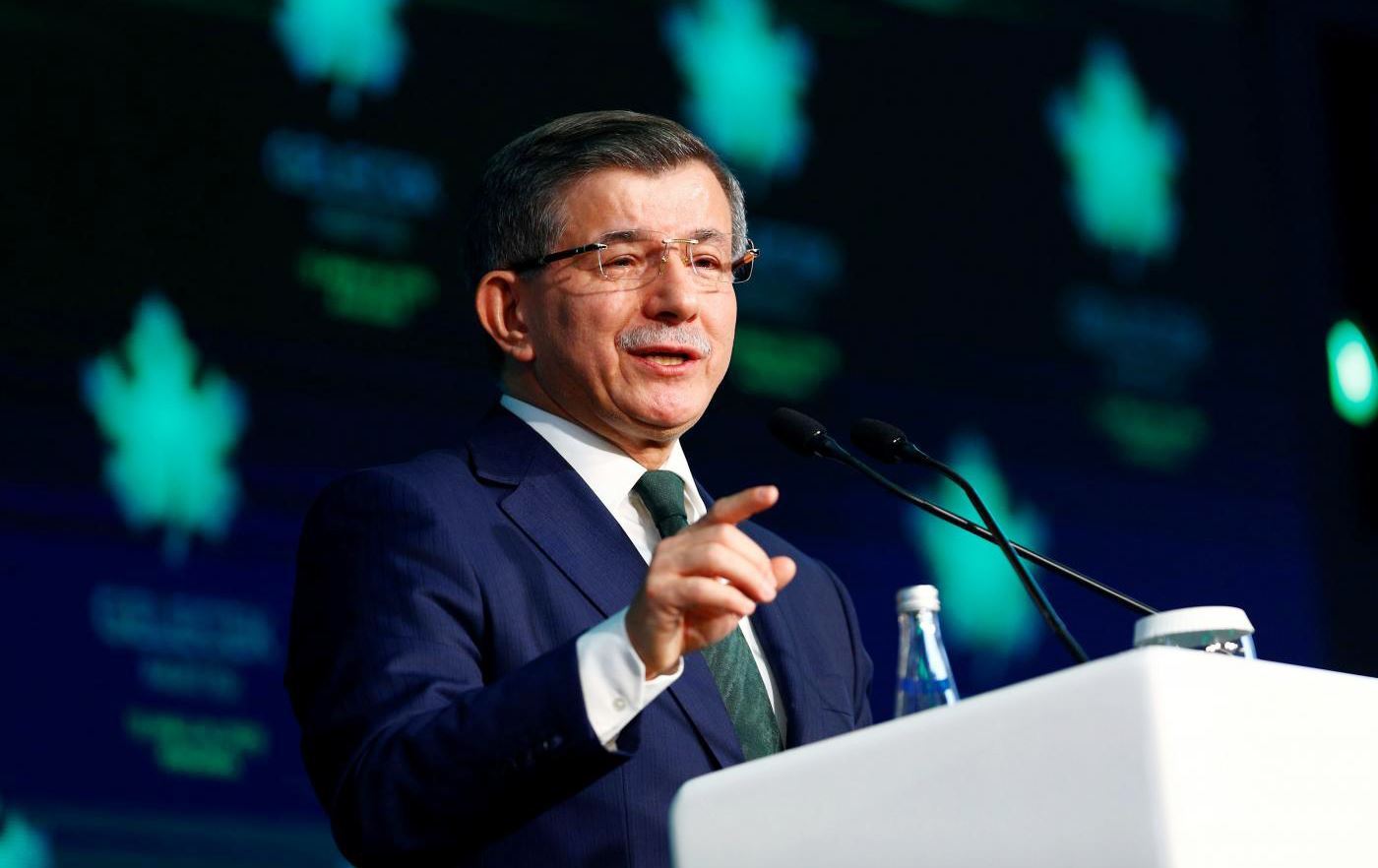 ئەحمەد داودئۆغڵو، سەرۆکی پارتی ئاییندەی تورکیا.