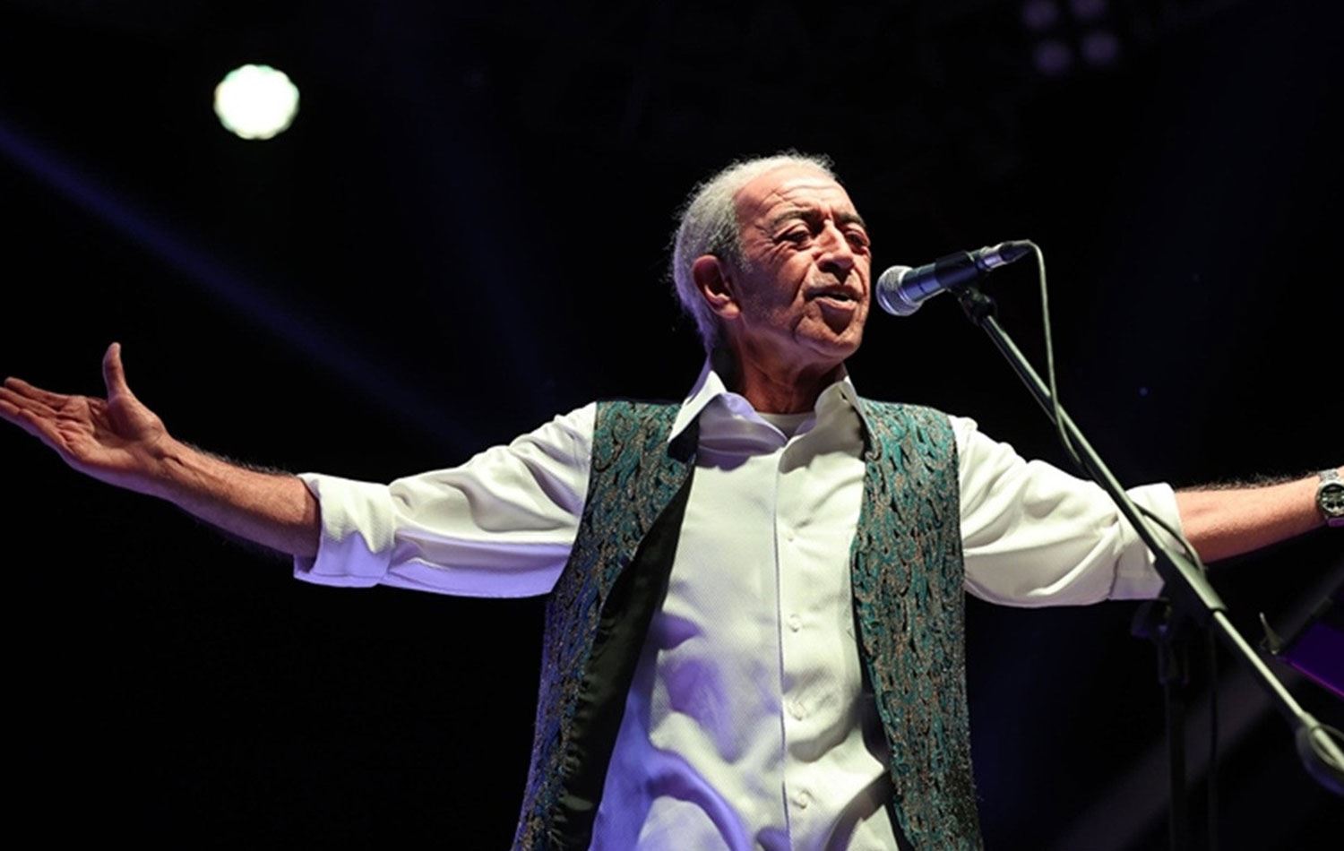 Edip Akbayram / Arşiv