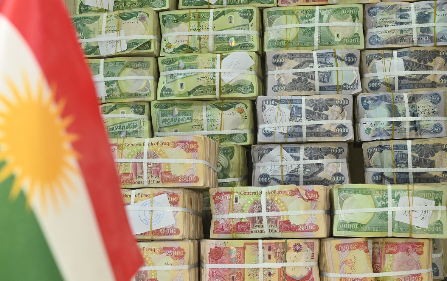 شاندی هەرێمی کوردستان زانیاری لەبارەی مووچەخۆران و داهاتی نانەوتی دەداتە بەغدا