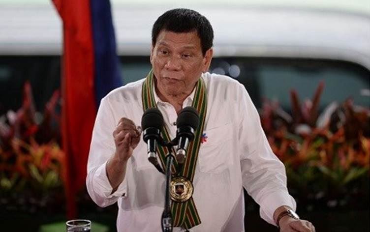  Filipinler eski Devlet Başkanı Rodrigo Duterte