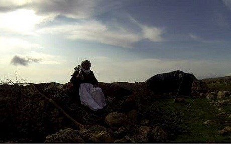 ŞENGAL DAĞI - 70'inde Ezidi Kürt kadın savaşçı...