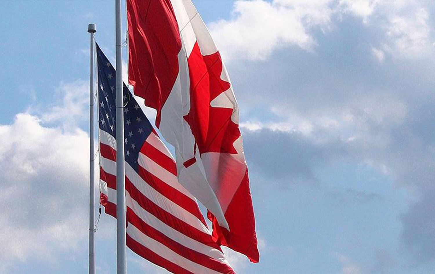 ABD ve Kanada bayrakları 