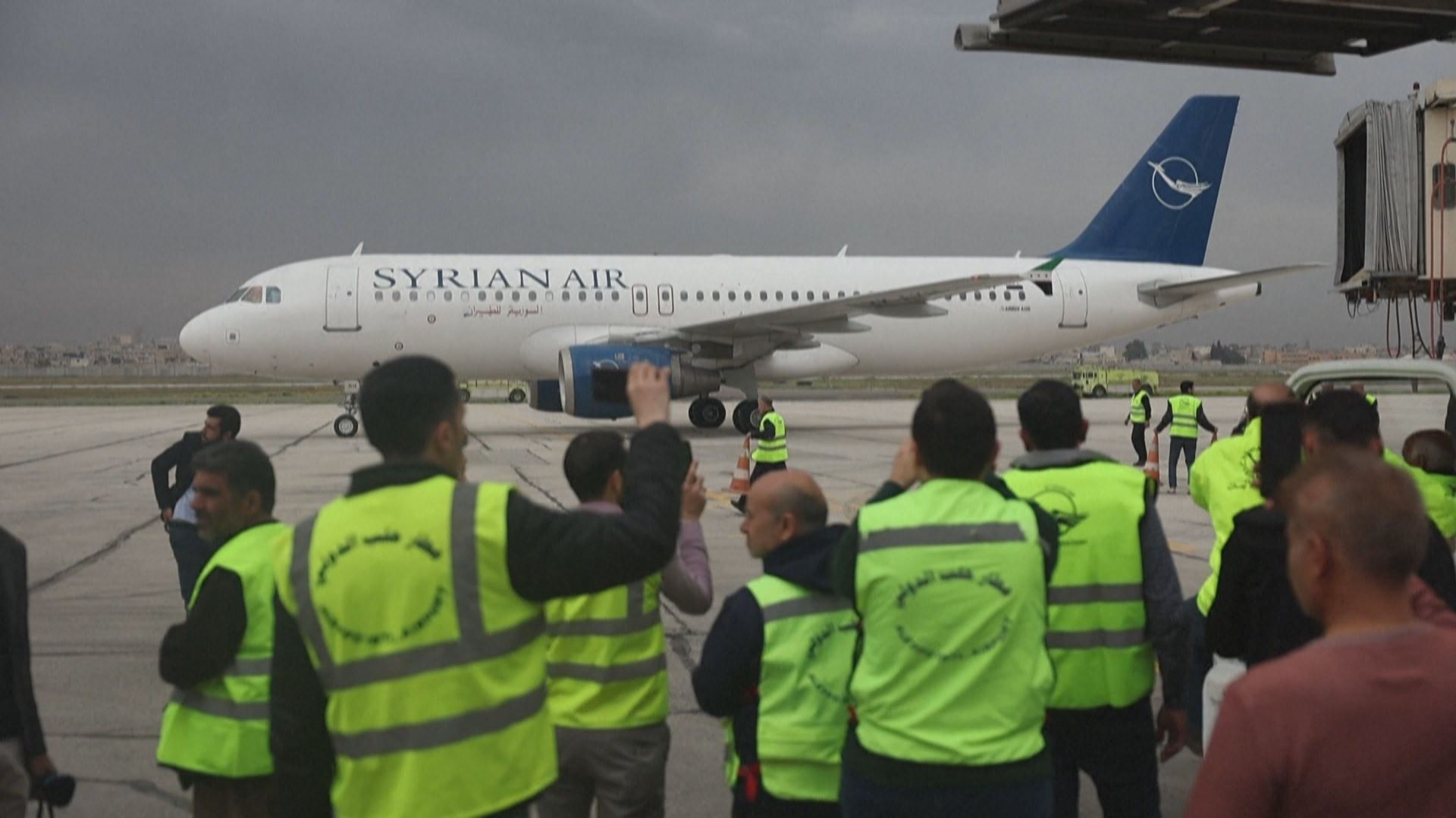 دوای چوار مانگ لە داخرانی، فڕۆکەخانەی نێودەوڵەتیی حەلەب کرایەوە