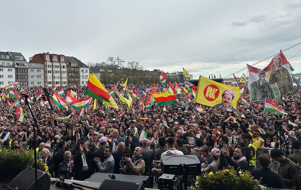 دیمەنێکی ئاهەنگە گەورەکەی کۆڵن. وێنە: ئاڵا شاڵی - رووداو