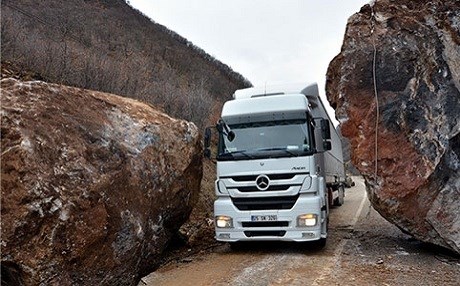 Zinar ket ser rêya Dêrsim-Erzîncanê