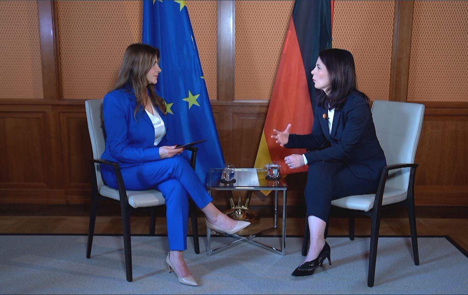 Hevpeyvîn Ala Şalî ya bi Wezîra Karên Derve ya Almanyayê Annalena Baerbockê / Wêne û dîmen: Rûdaw