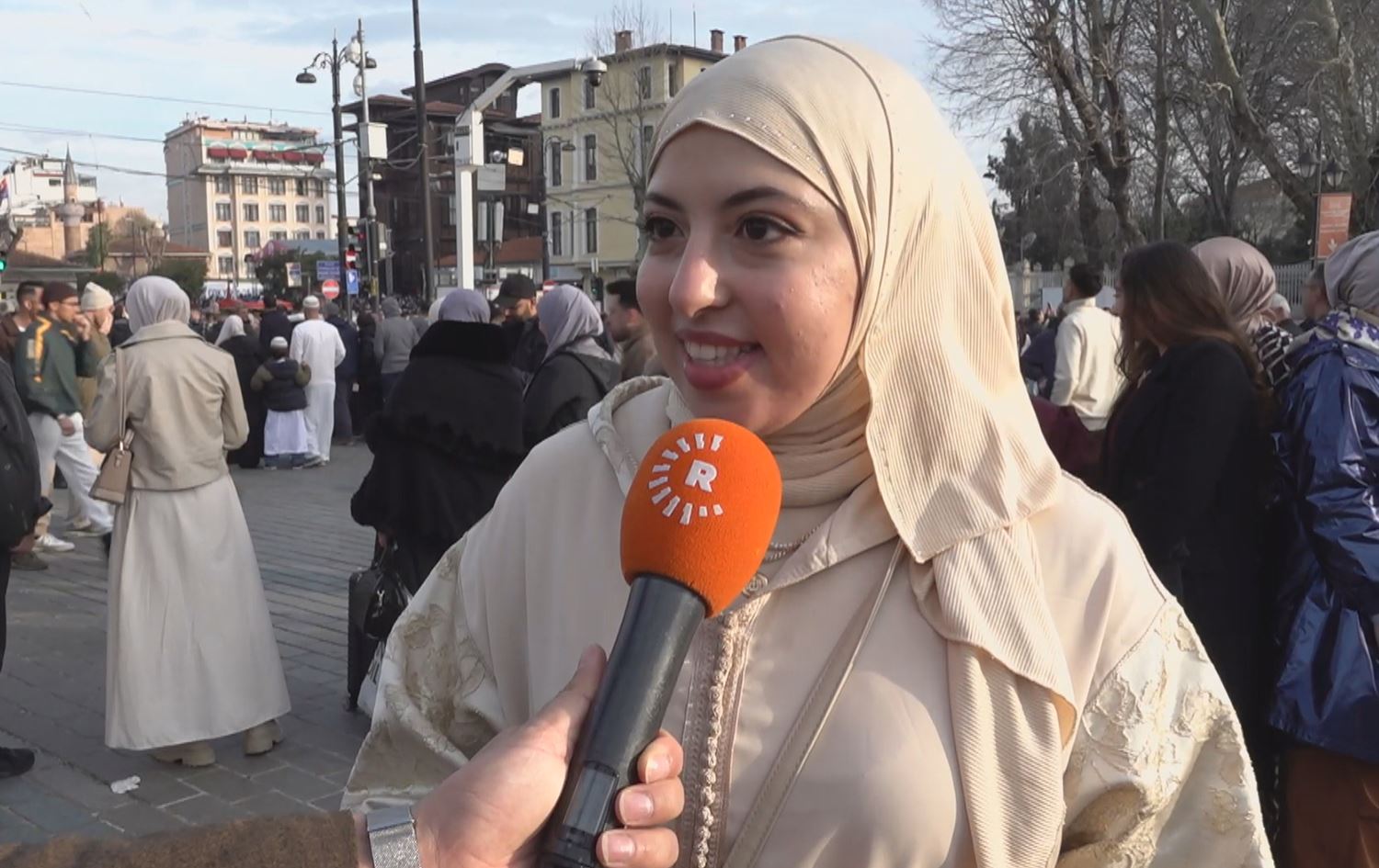 Geşyareke li Stenbolê / Wêne û vîdeo: Rûdaw