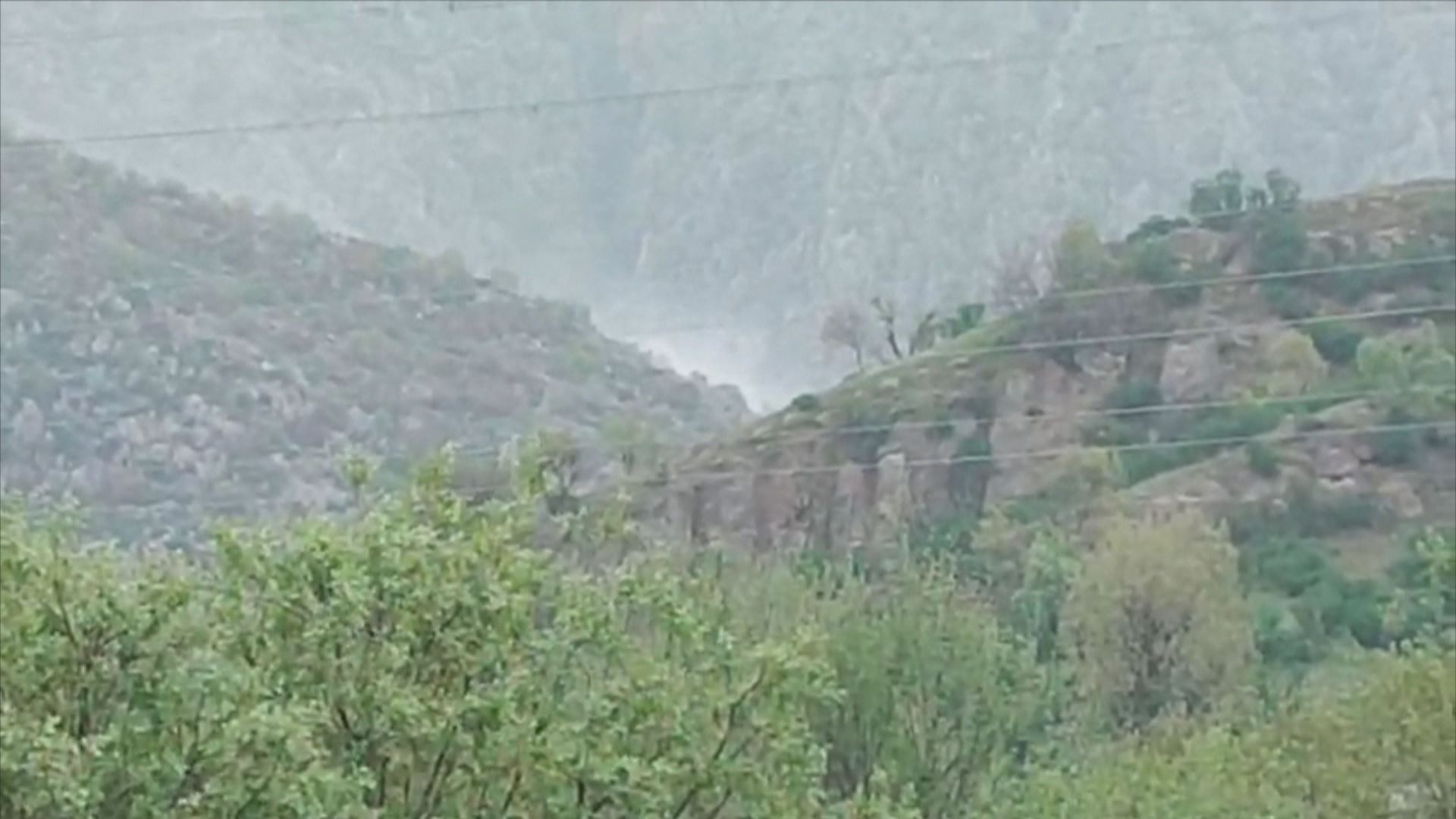 بەڤیدیۆ؛ شەڕێکی سەخت لەنێوان تورکیا و پەکەکە لە سنووری ئامێدی