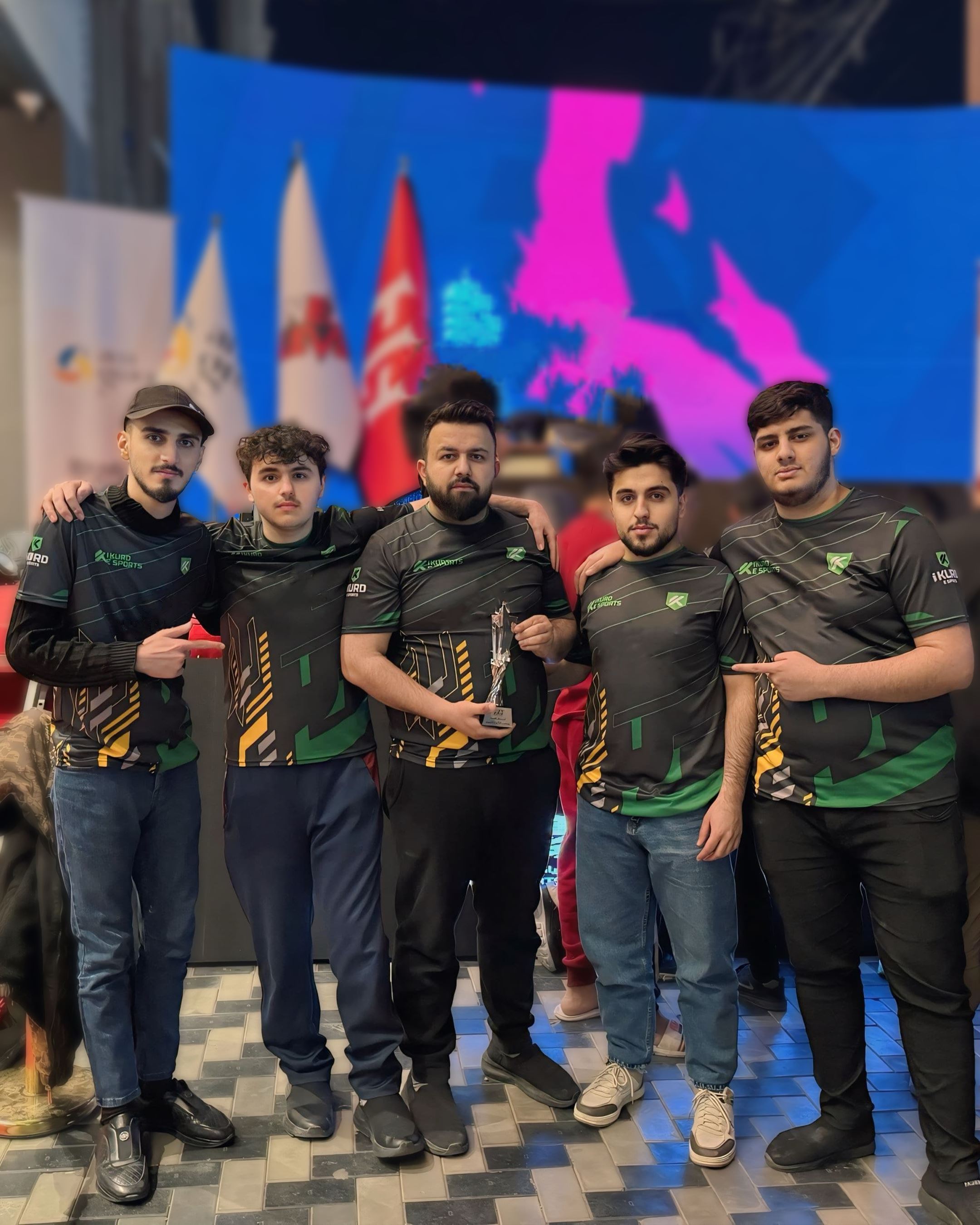 تیپی ئایکورد