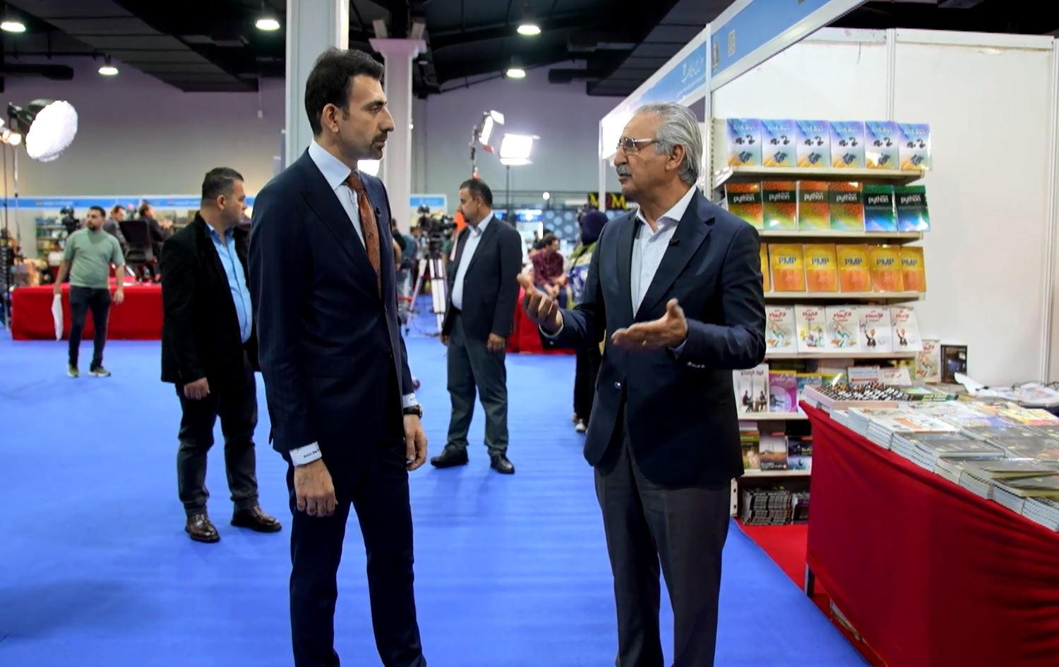 مەلا بەختیار رەخنە لە بەشێکی نووسەران دەگرێت: کتێبم خوێندووەتەوە 70٪ـی درۆ بووە