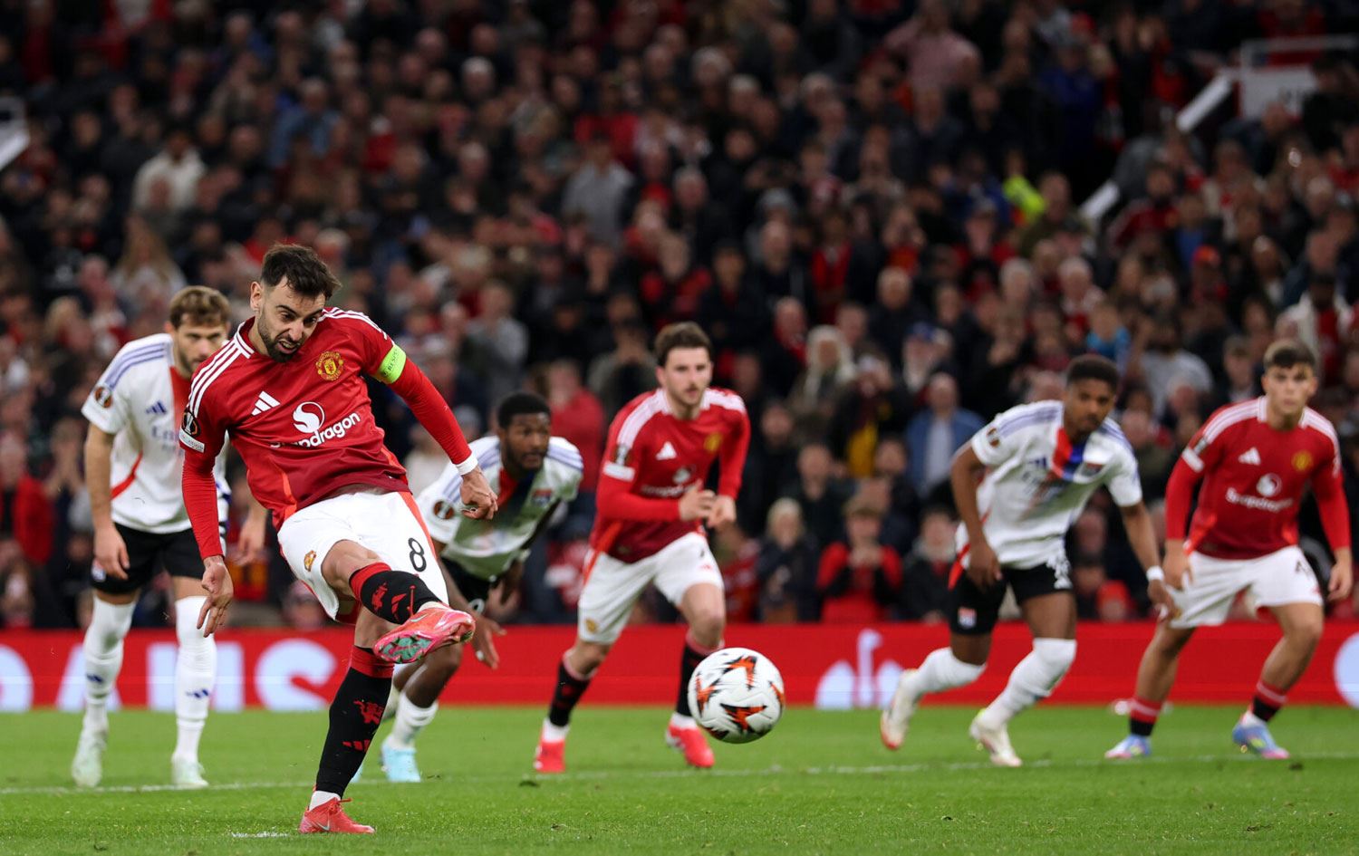 Penaltiya Bruno Fernandes / Wêne: Carl Recine/Getty Images