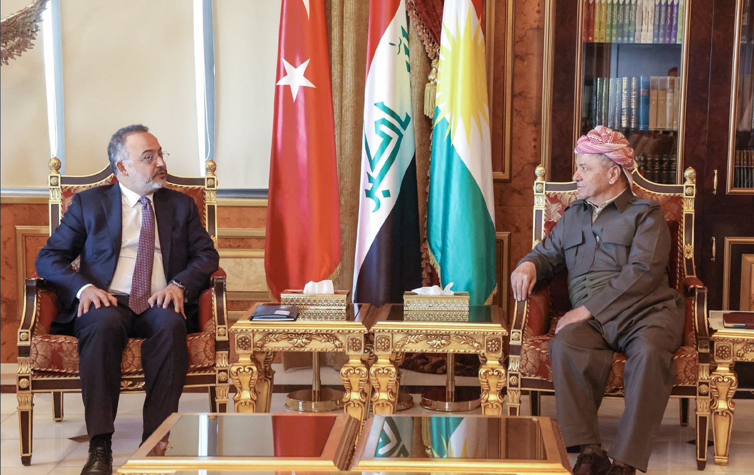 Serok Mesûd Barzanî û Nuh Yilmaz\ Wêne: Baregeha Barzanî