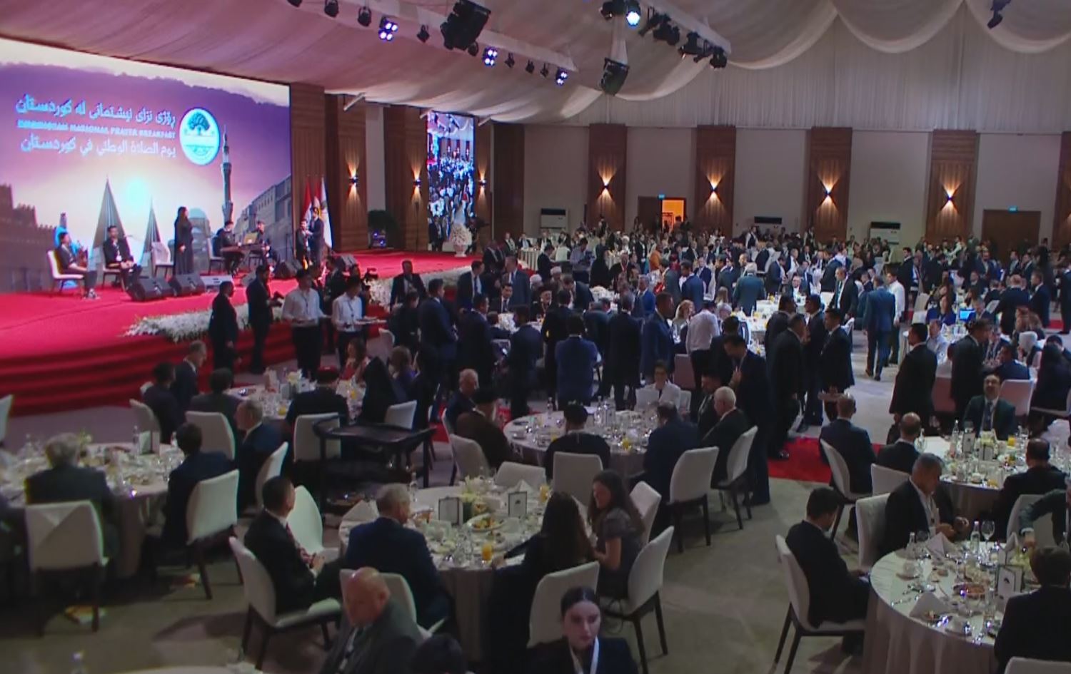 Roja Nizaya Niştimanî gelek kesan li hev dicivîne / Wêne: Rûdaw