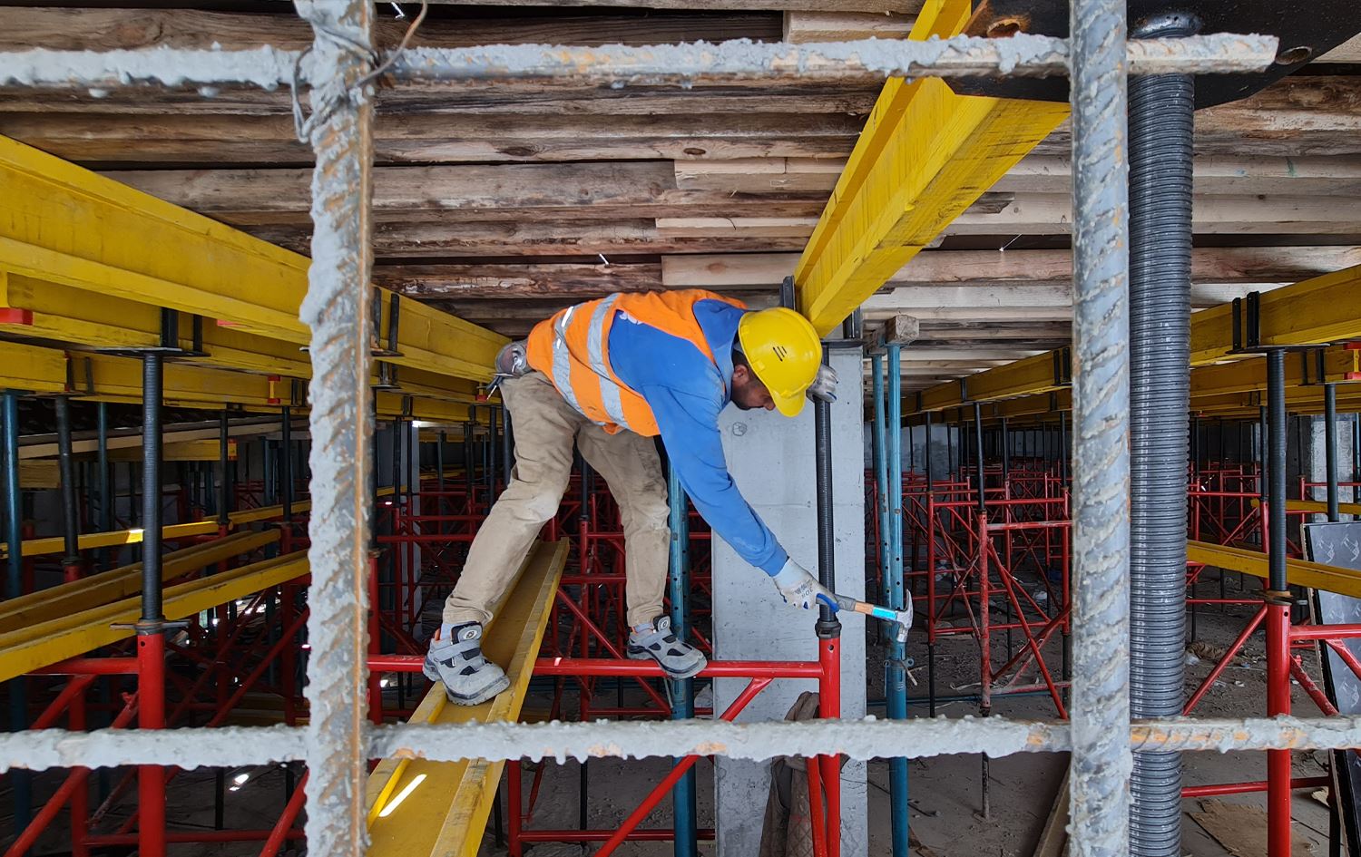 ‏سەندیکای کرێکاران: هەر خاوەنکارێک لە یەکی ئایاردا کار بە کرێکارەکانی بکات رووبەڕووی یاسای دەکەینەوە