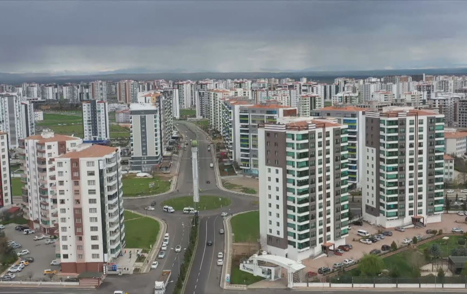 Xanî herî zêde li Mûş û Amedê biha bûne: Sedem çi ne?