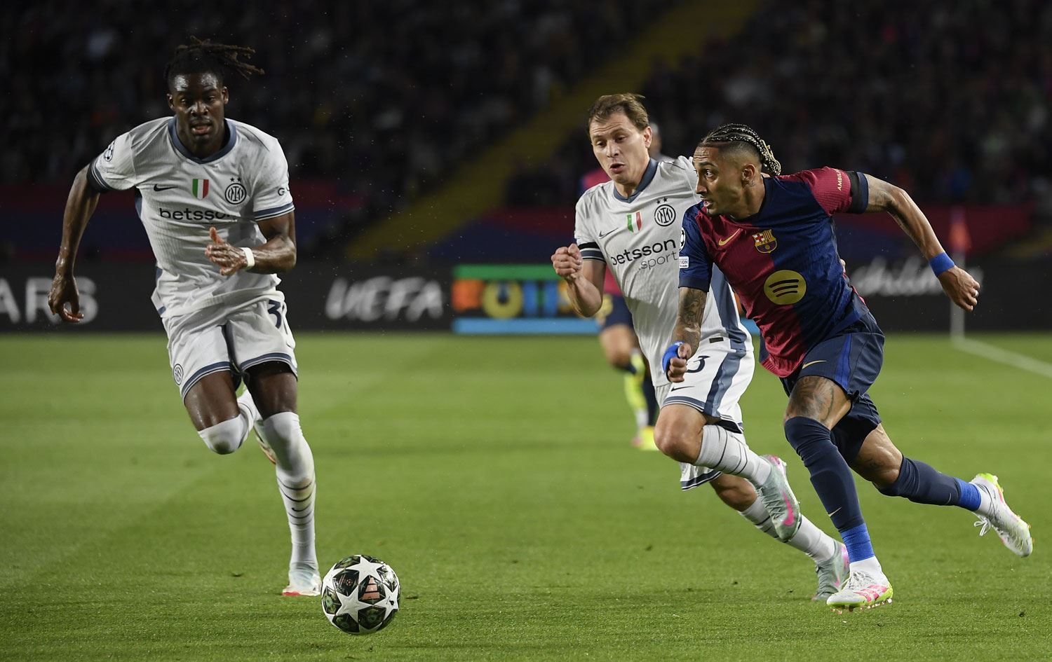 Kêliyek ji maça Barcelona û Interê / Wêne: AA