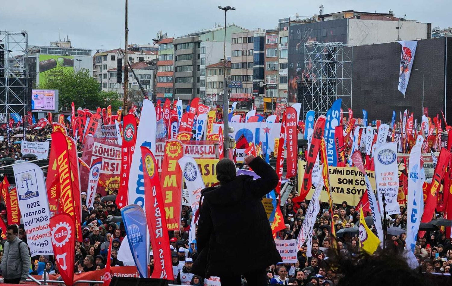 DİSK, KESK ve bazı meslek örgütleri 1 Mayıs’ı Kadıköy’de kutladı. / Foto: ANKA